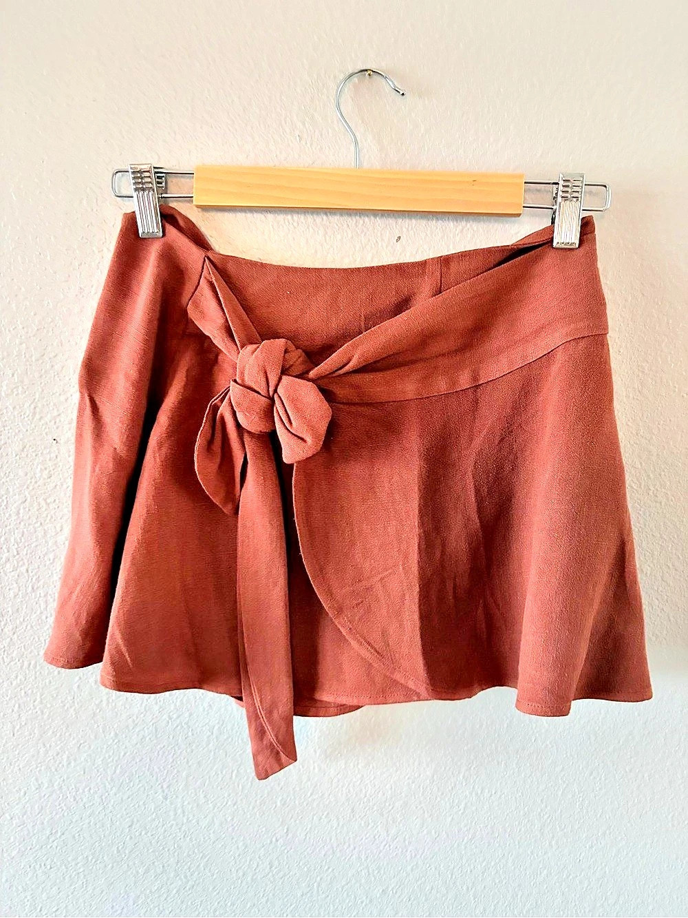 Vestique Tie-Waist Brown Skort Size Small Like New